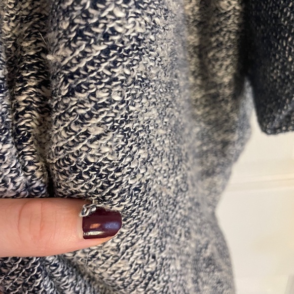 American Apparel Cardigan - Picture 2 of 5